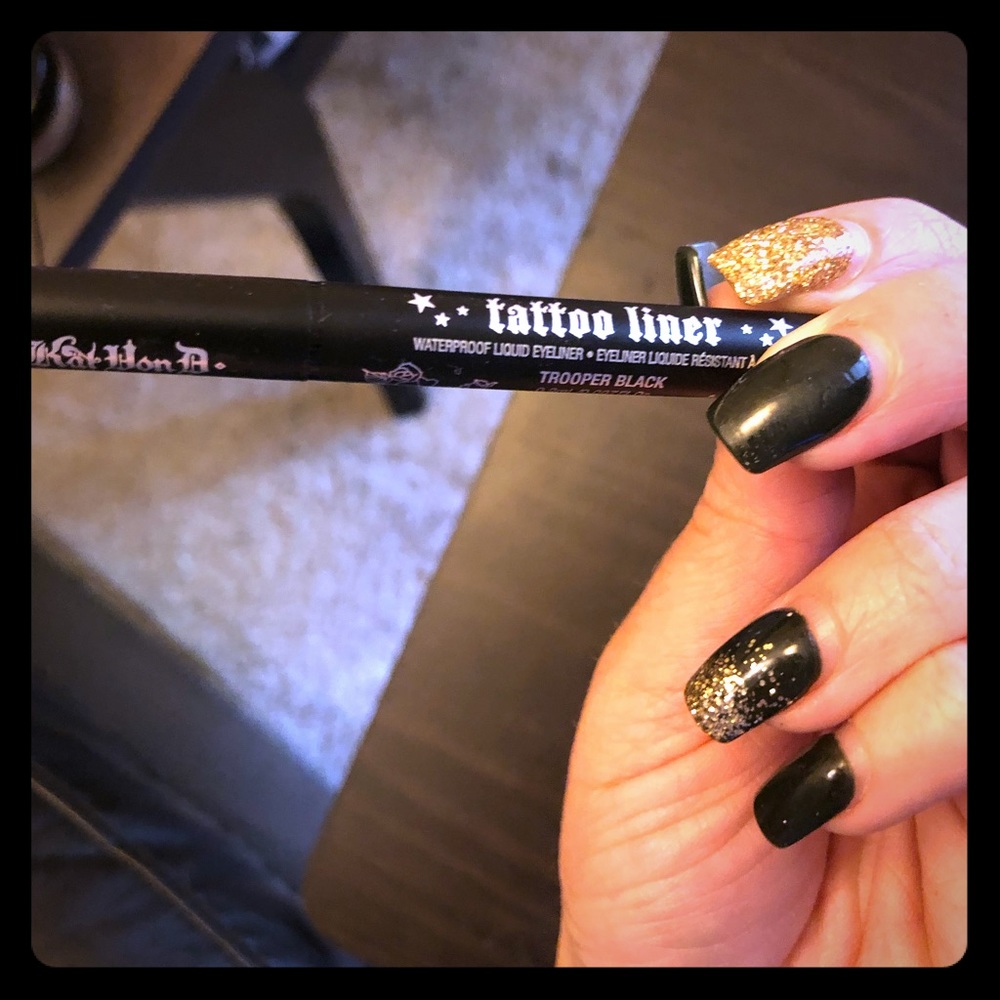 Kat von d tattoo liquid eye liner